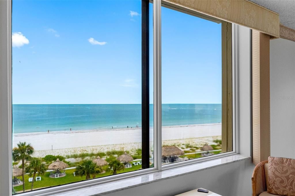 For Sale: $629,000 (2 beds, 2 baths, 1380 Square Feet)