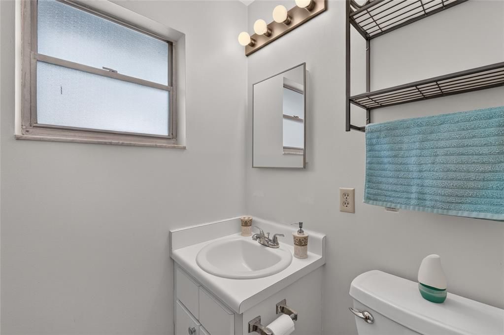 For Sale: $299,900 (4 beds, 2 baths, 1820 Square Feet)