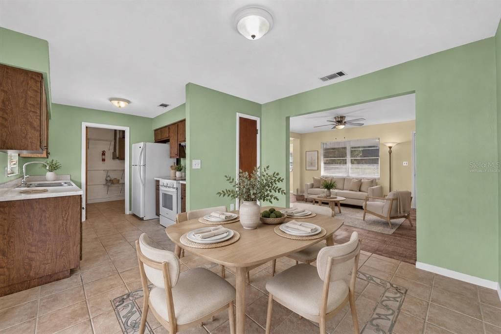 For Sale: $299,900 (4 beds, 2 baths, 1820 Square Feet)