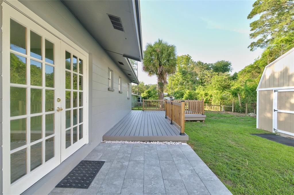 For Sale: $299,900 (4 beds, 2 baths, 1820 Square Feet)