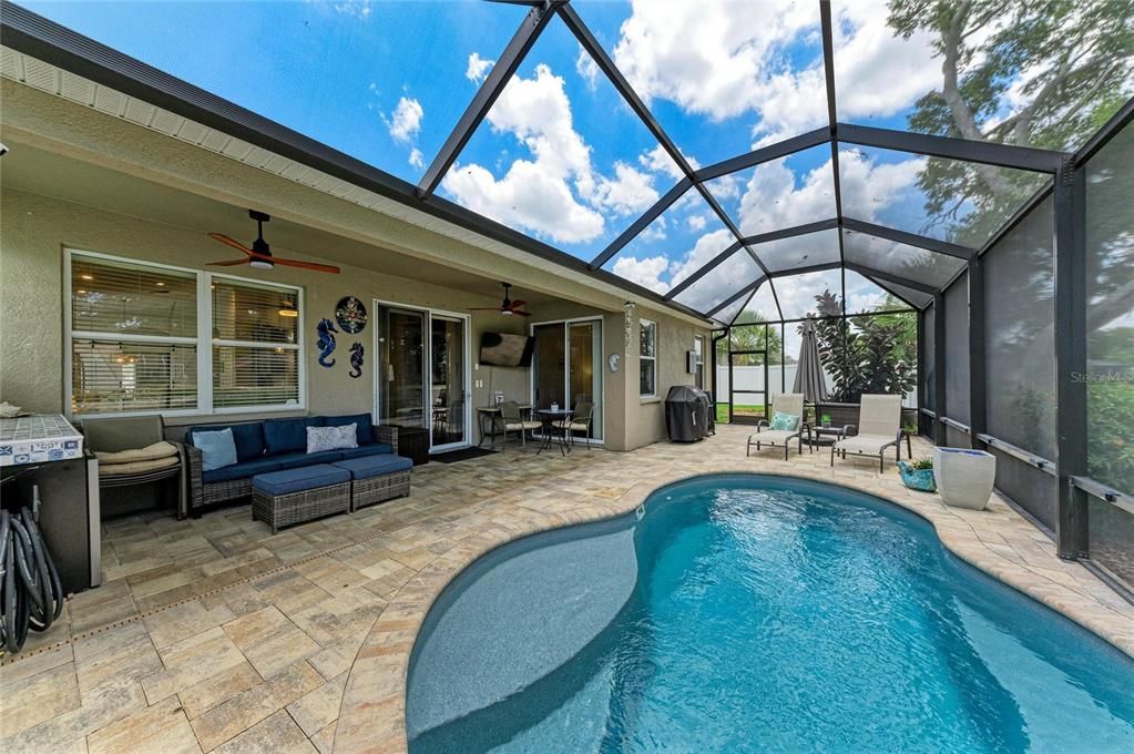 En Venta: $599,999 (3 camas, 2 baños, 1828 Pies cuadrados)