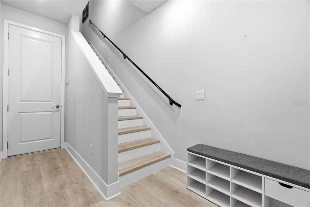 For Sale: $695,000 (3 beds, 3 baths, 1868 Square Feet)