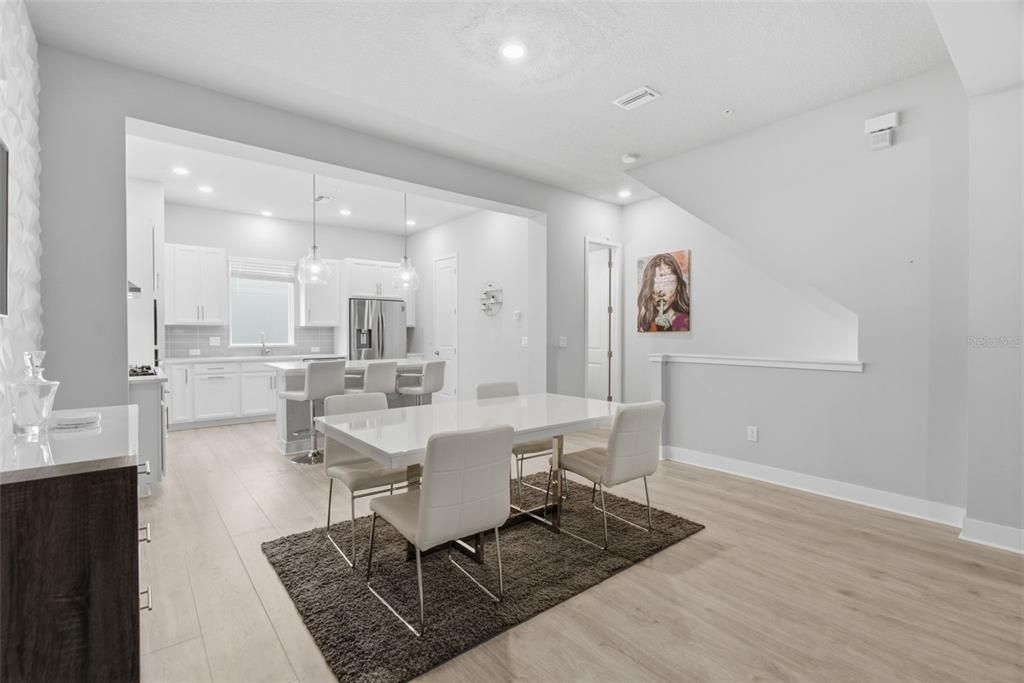For Sale: $695,000 (3 beds, 3 baths, 1868 Square Feet)