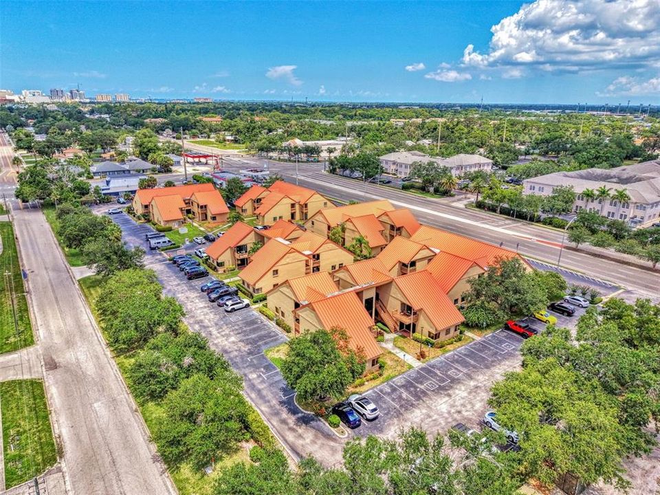 For Sale: $250,000 (0 beds, 0 baths, 635 Square Feet)