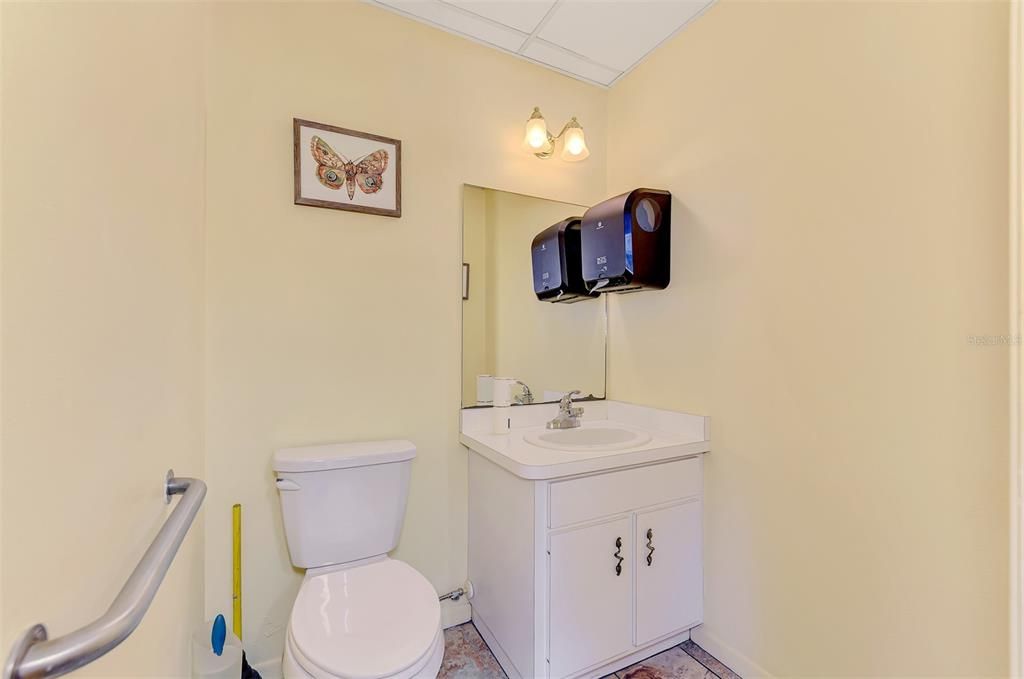 For Sale: $250,000 (0 beds, 0 baths, 635 Square Feet)