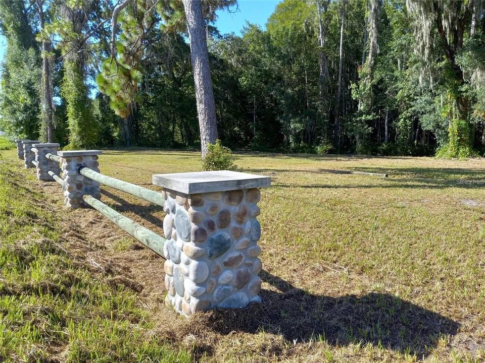 На продажу: $150,000 (1.00 acres)