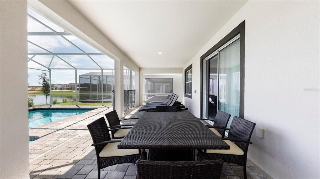 待售: $659,000 (8 贝兹, 5 浴室, 3916 平方英尺)