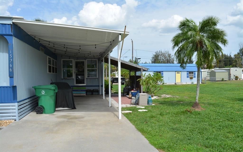 For Sale: $149,900 (2 beds, 2 baths, 936 Square Feet)