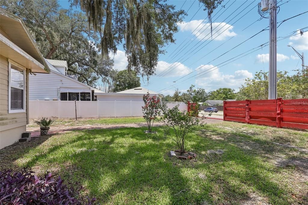 Activo con contrato: $229,900 (2 camas, 1 baños, 1284 Pies cuadrados)
