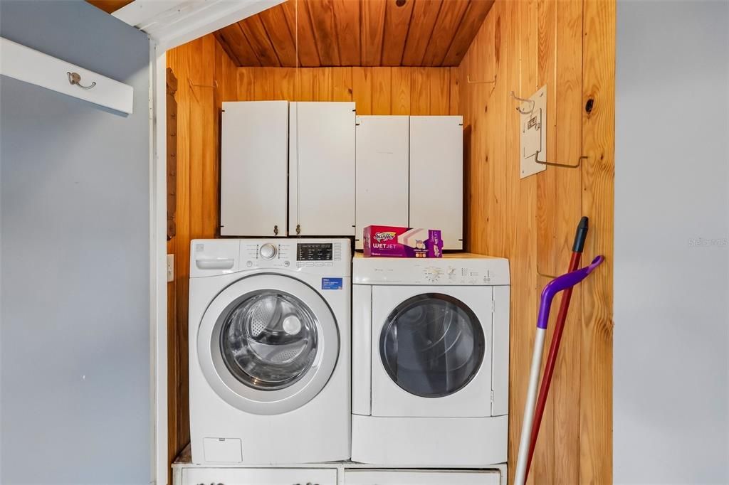 Activo con contrato: $229,900 (2 camas, 1 baños, 1284 Pies cuadrados)