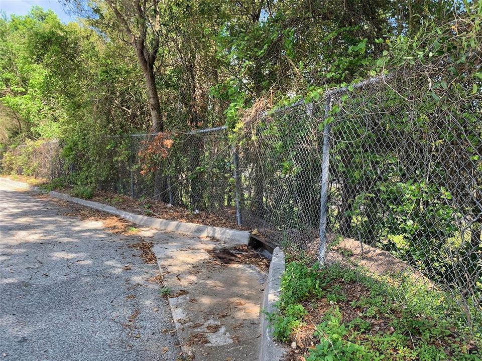 待售: $9,000 (0.03 acres)