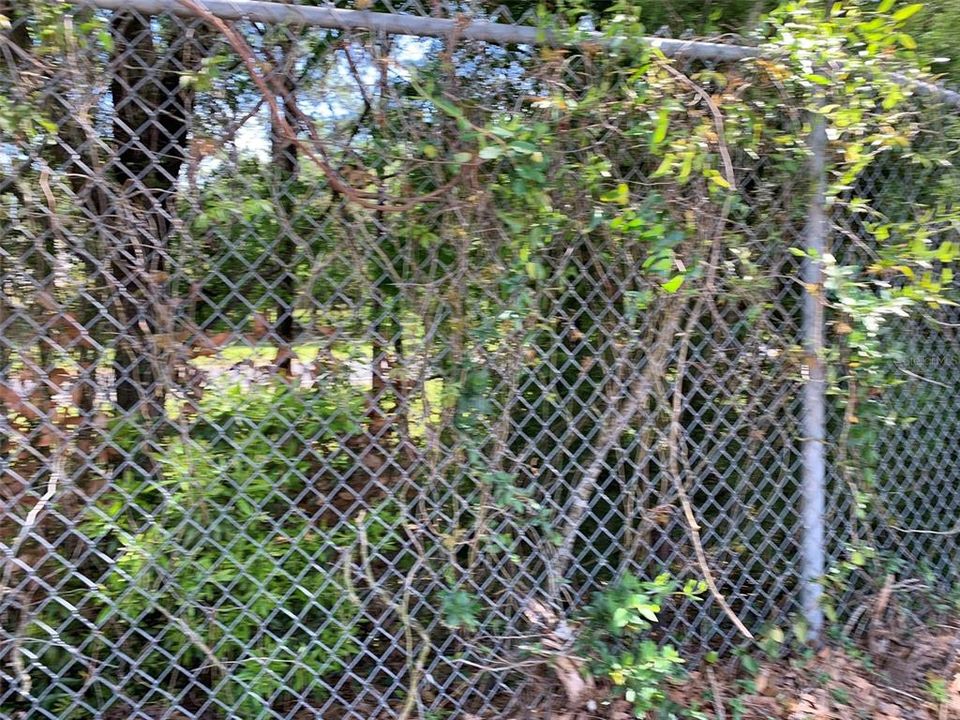 待售: $9,000 (0.03 acres)