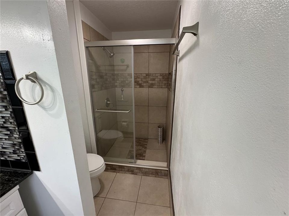 En Venta: $239,900 (3 camas, 2 baños, 1376 Pies cuadrados)