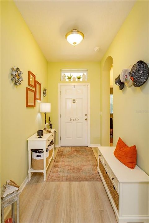 En Venta: $585,000 (3 camas, 2 baños, 1710 Pies cuadrados)