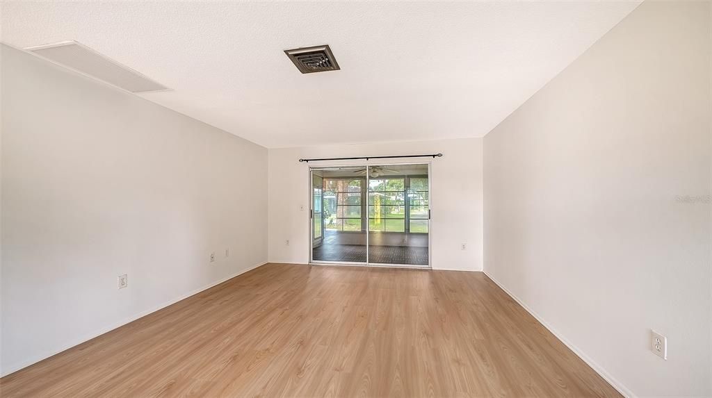 В аренду: $2,200 (2 спален, 2 ванн, 1498 Квадратных фут)