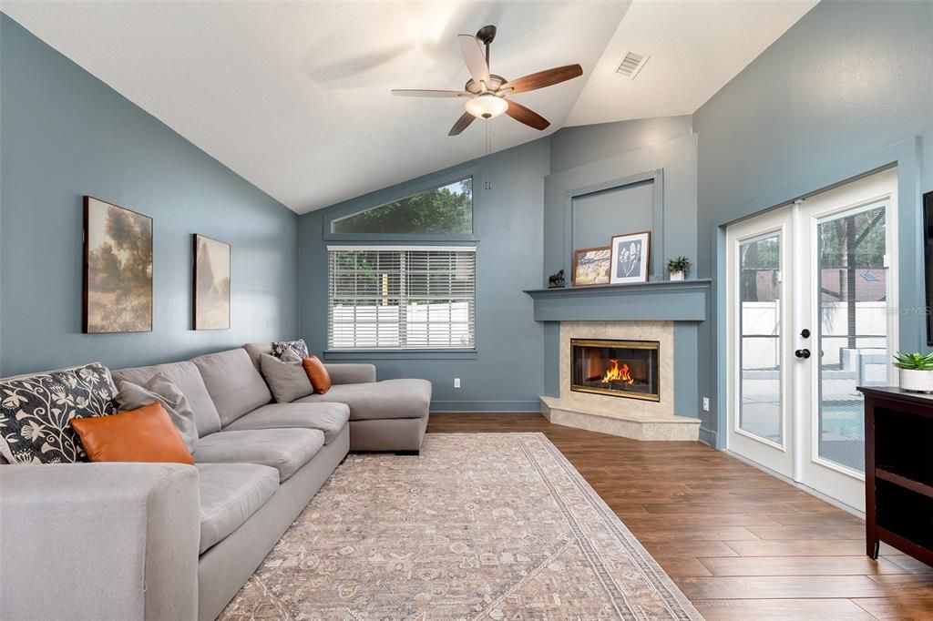 For Sale: $595,000 (4 beds, 2 baths, 2431 Square Feet)
