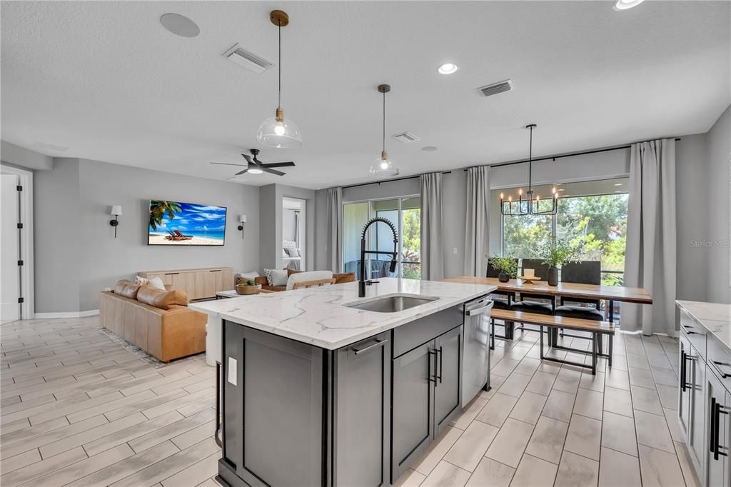 For Sale: $740,000 (4 beds, 3 baths, 2559 Square Feet)