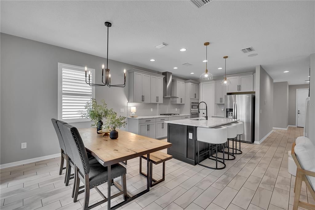 For Sale: $740,000 (4 beds, 3 baths, 2559 Square Feet)