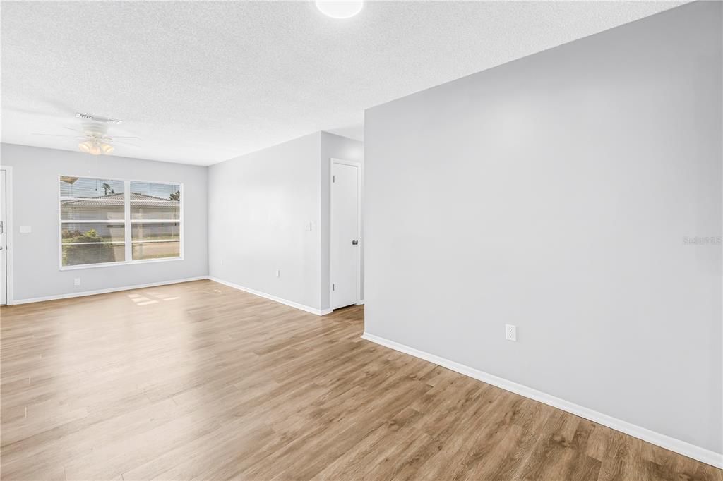 En Venta: $249,900 (2 camas, 2 baños, 1277 Pies cuadrados)