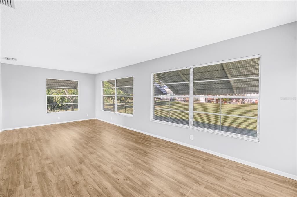 En Venta: $249,900 (2 camas, 2 baños, 1277 Pies cuadrados)