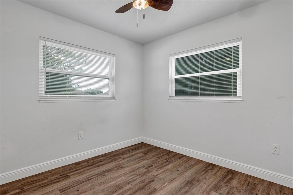 For Sale: $259,000 (3 beds, 2 baths, 1132 Square Feet)