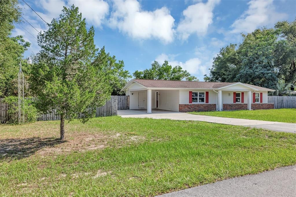 For Sale: $259,000 (3 beds, 2 baths, 1132 Square Feet)