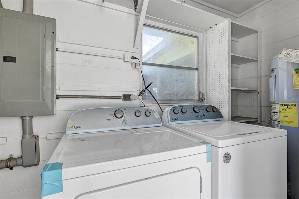 For Sale: $259,000 (3 beds, 2 baths, 1132 Square Feet)