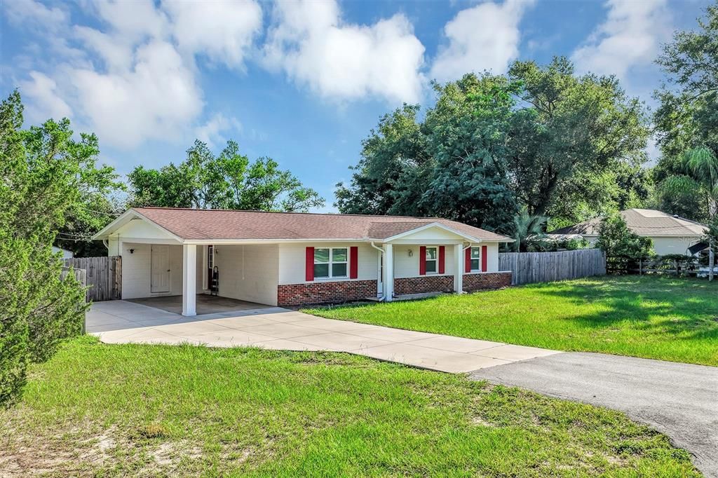 For Sale: $259,000 (3 beds, 2 baths, 1132 Square Feet)