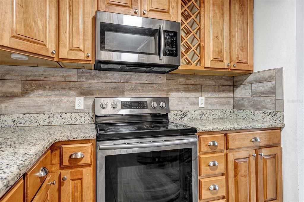 For Sale: $259,000 (3 beds, 2 baths, 1132 Square Feet)