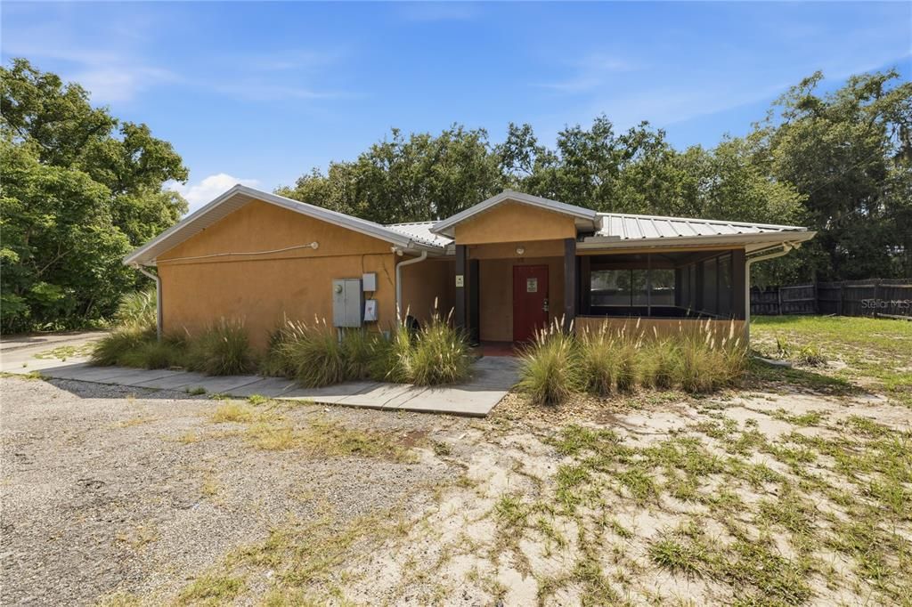 For Sale: $550,000 (0 beds, 0 baths, 1568 Square Feet)