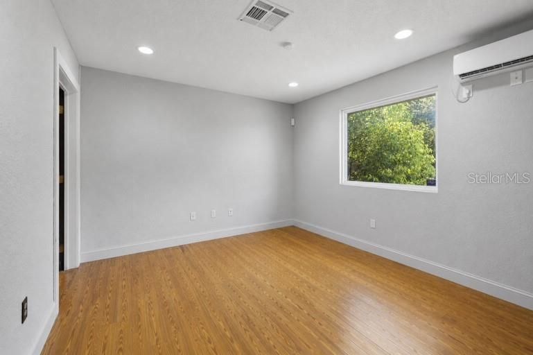 For Sale: $550,000 (0 beds, 0 baths, 1568 Square Feet)