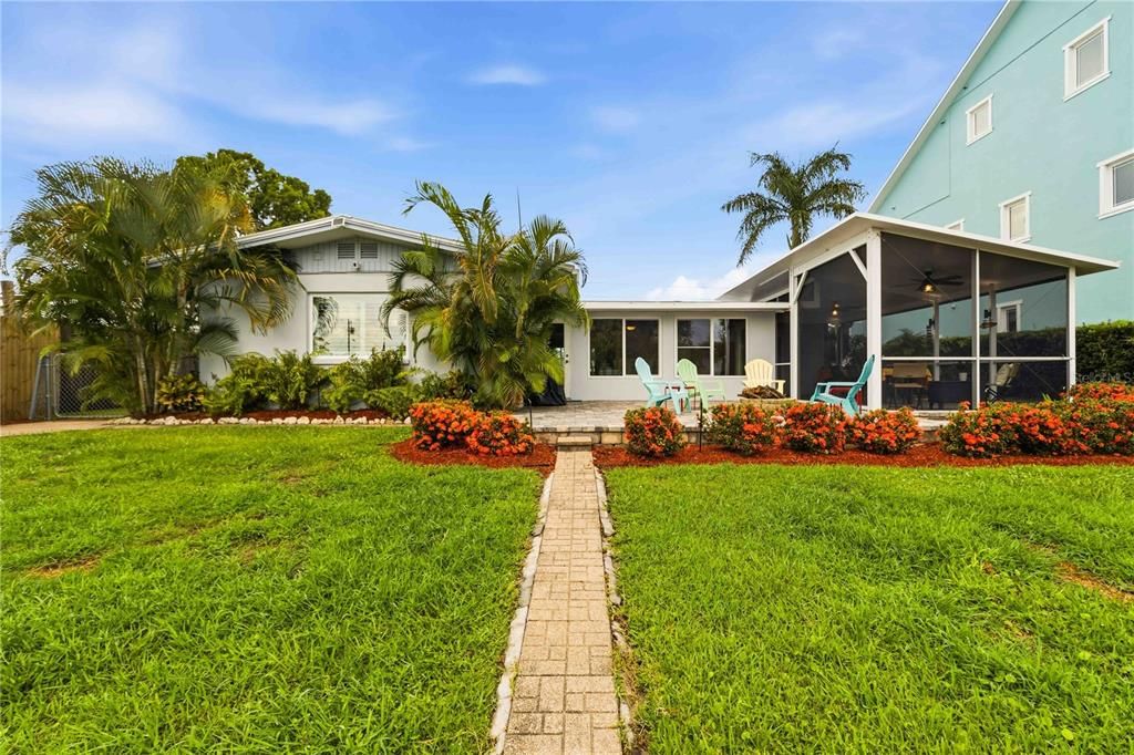 На продажу: $597,500 (3 спален, 2 ванн, 1857 Квадратных фут)