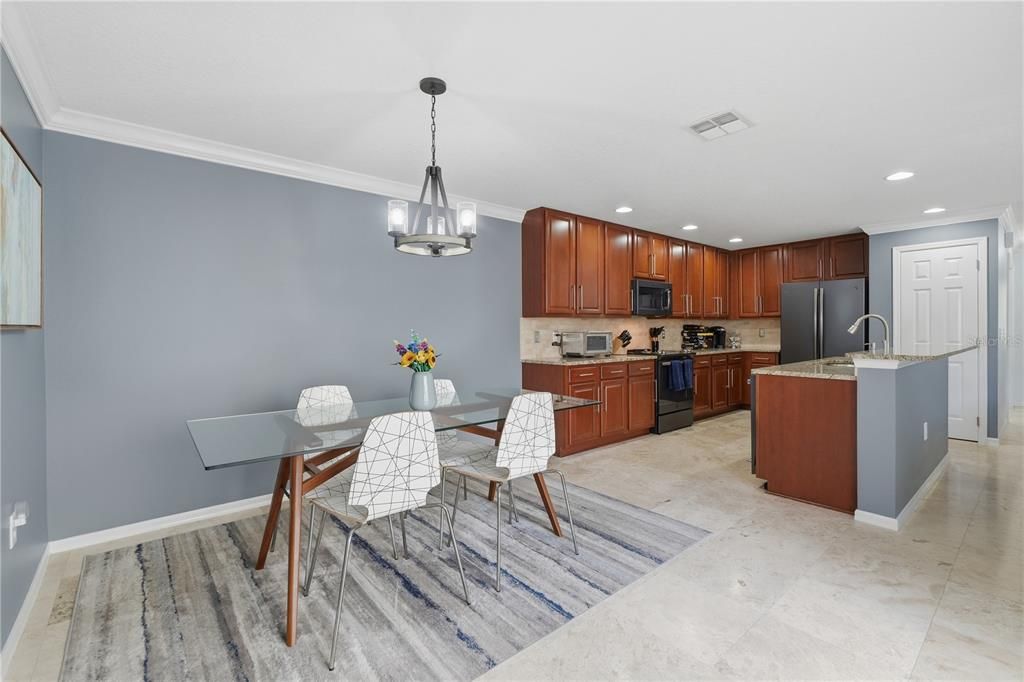 For Sale: $389,900 (3 beds, 2 baths, 1649 Square Feet)