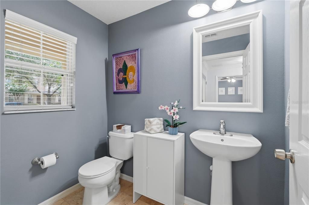 For Sale: $389,900 (3 beds, 2 baths, 1649 Square Feet)