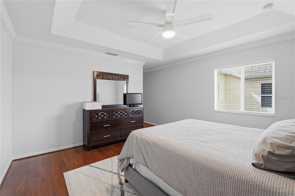 For Sale: $389,900 (3 beds, 2 baths, 1649 Square Feet)