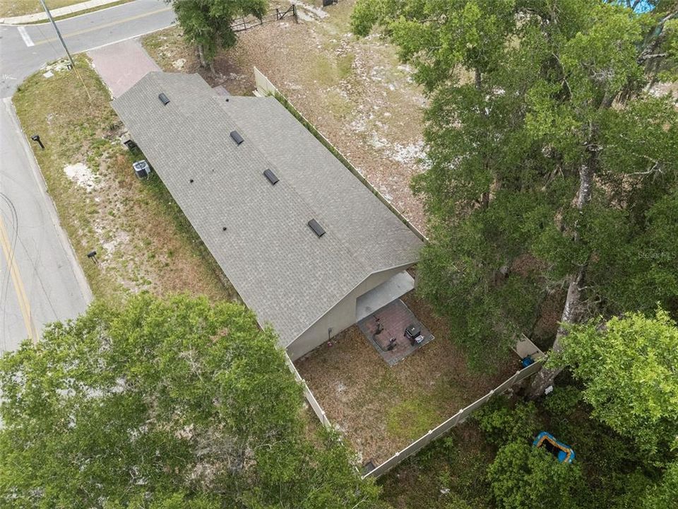 For Sale: $300,000 (3 beds, 2 baths, 1582 Square Feet)