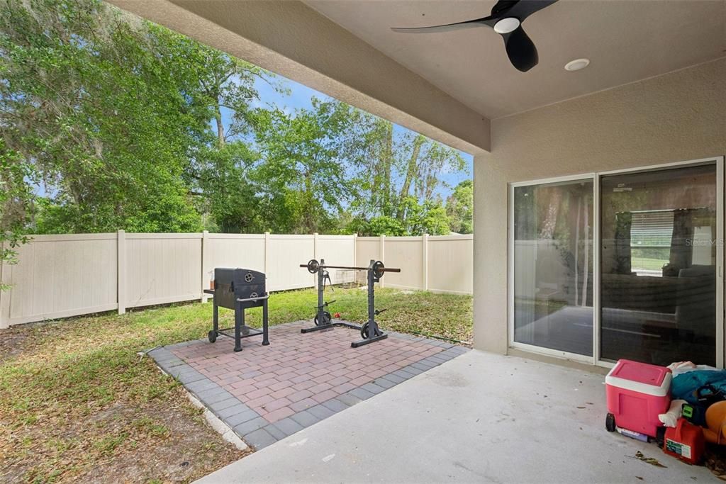 For Sale: $300,000 (3 beds, 2 baths, 1582 Square Feet)