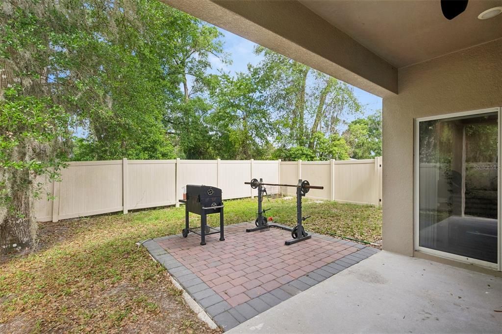 For Sale: $300,000 (3 beds, 2 baths, 1582 Square Feet)