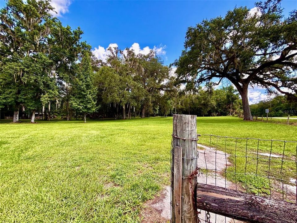 For Sale: $539,000 (3 beds, 1 baths, 1782 Square Feet)