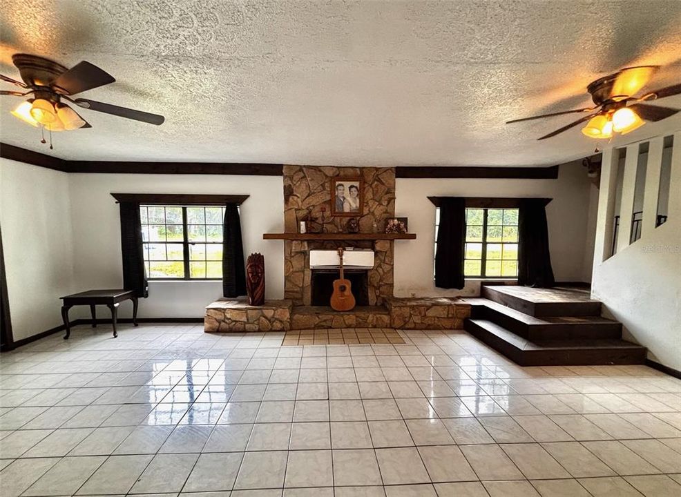 For Sale: $539,000 (3 beds, 1 baths, 1782 Square Feet)