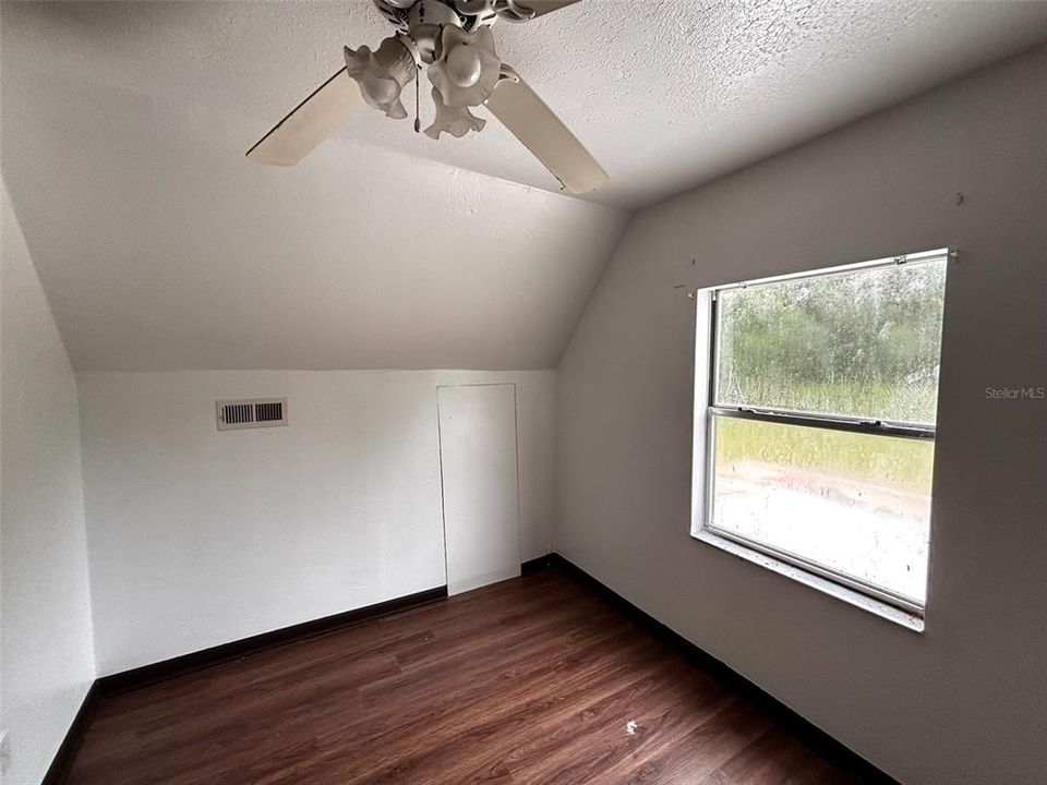 For Sale: $539,000 (3 beds, 1 baths, 1782 Square Feet)