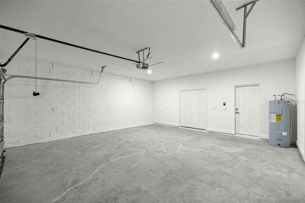 На продажу: $329,500 (4 спален, 3 ванн, 1952 Квадратных фут)
