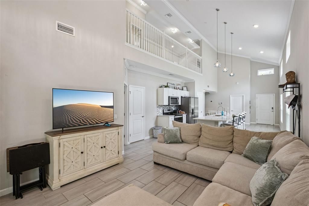 For Sale: $340,000 (3 beds, 2 baths, 1707 Square Feet)