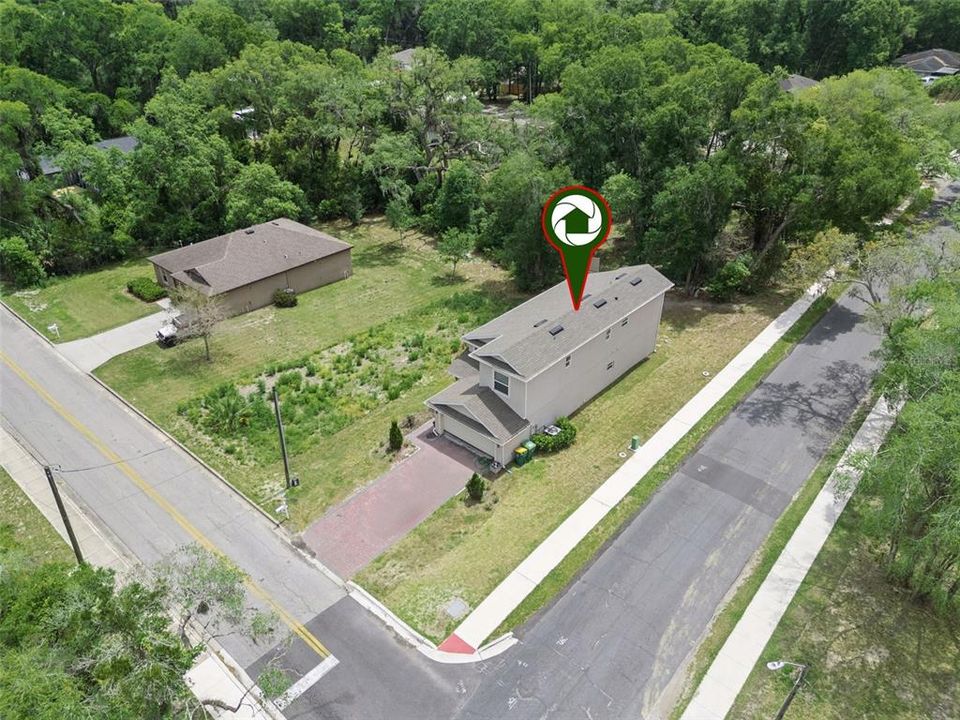 For Sale: $340,000 (3 beds, 2 baths, 1707 Square Feet)