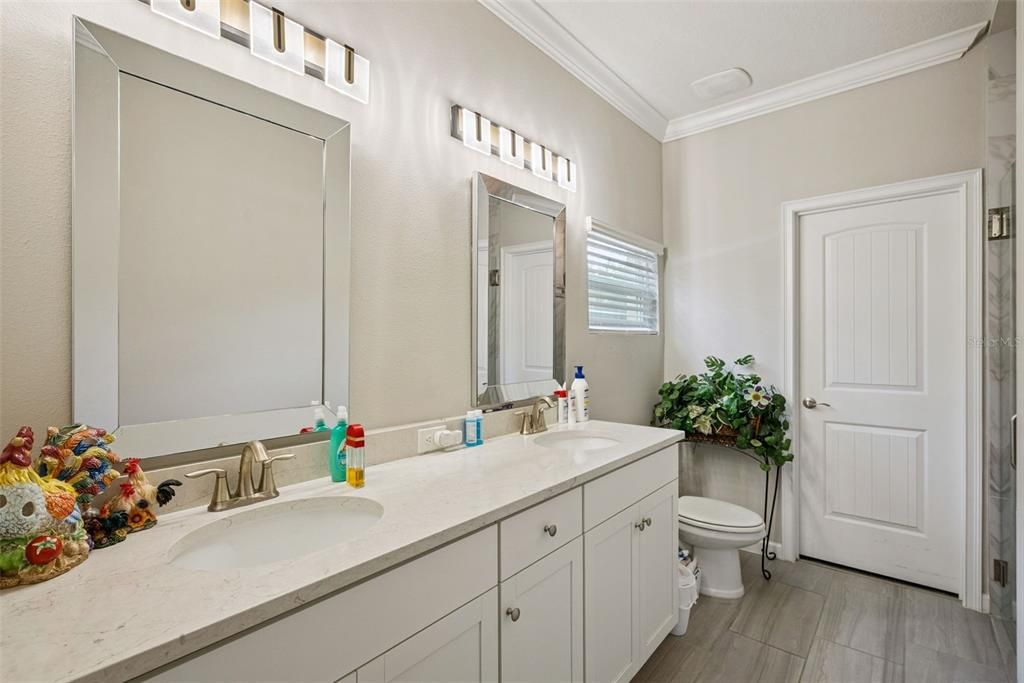 For Sale: $340,000 (3 beds, 2 baths, 1707 Square Feet)