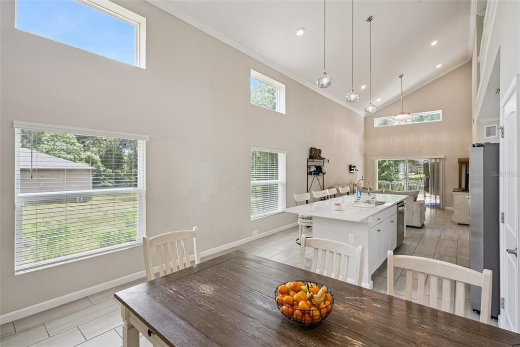 For Sale: $340,000 (3 beds, 2 baths, 1707 Square Feet)