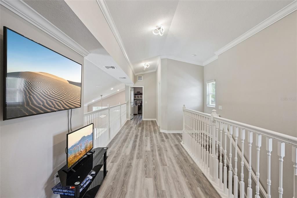 For Sale: $340,000 (3 beds, 2 baths, 1707 Square Feet)