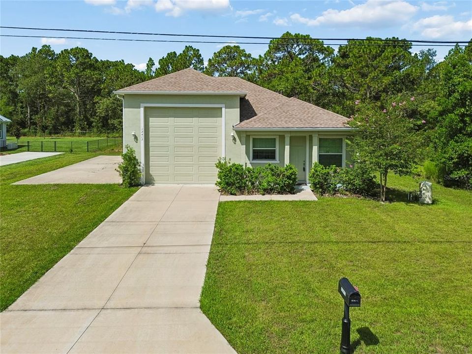 En Venta: $300,000 (1 camas, 2 baños, 820 Pies cuadrados)