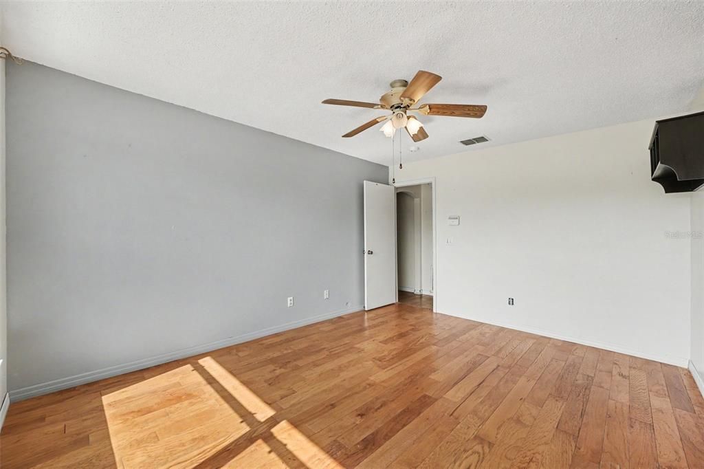 En Venta: $339,000 (3 camas, 2 baños, 1663 Pies cuadrados)