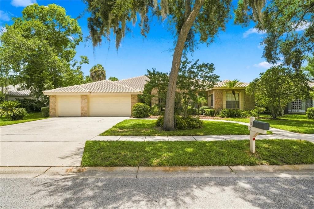 For Sale: $1,100,000 (5 beds, 3 baths, 3390 Square Feet)